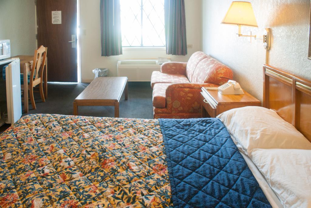Executive Inn ג'קסונוויל מראה חיצוני תמונה